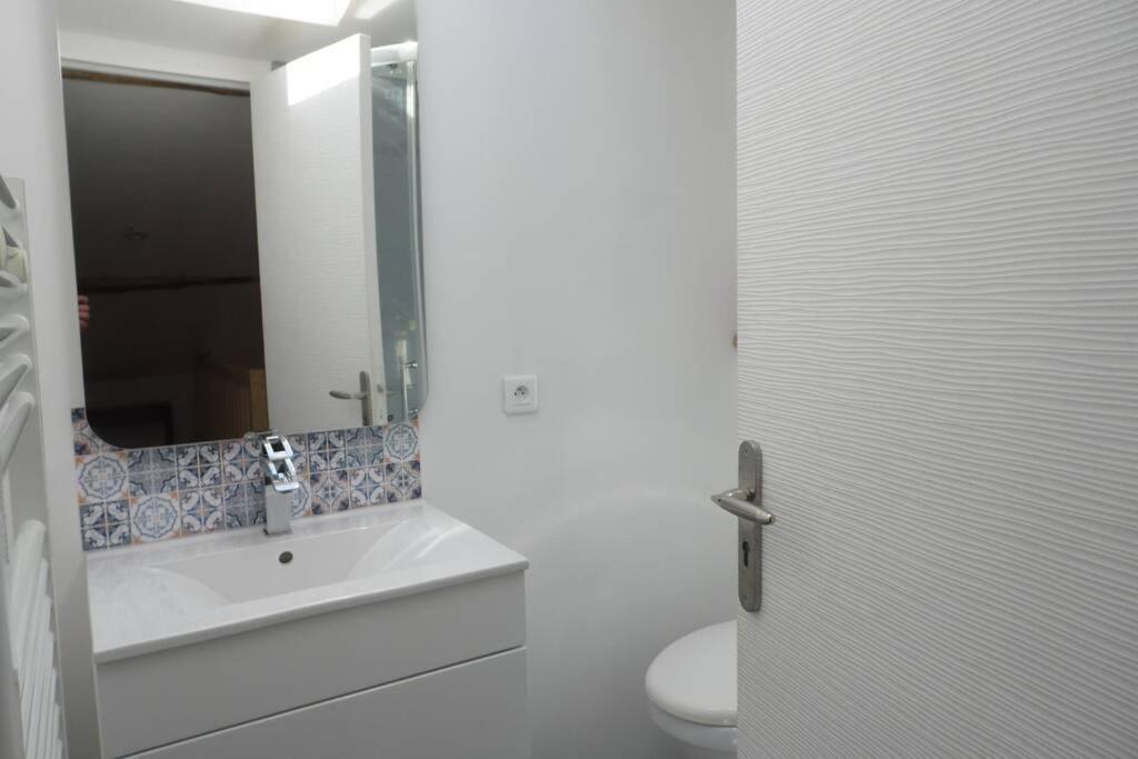 Maisonnette 40 m² avec parking privé Doue-en-Anjou Extérieur photo